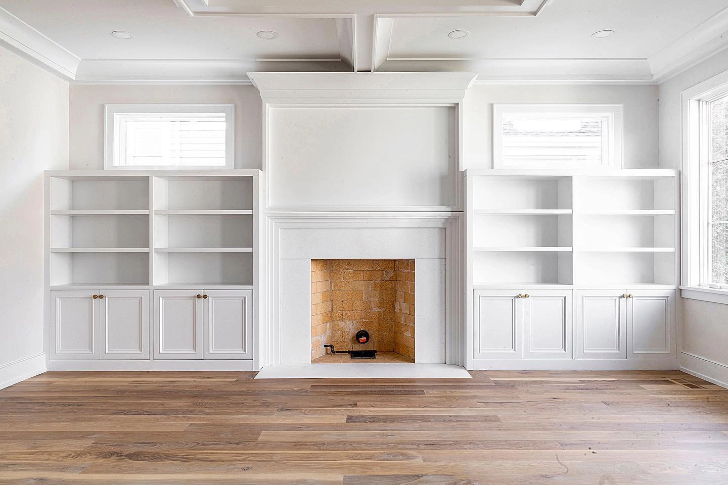 Build in & Laundry – Riordan – Custom Homes in Chicago – 3